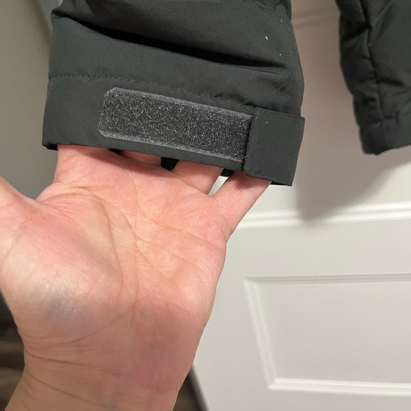 NWOT Eddie Bauer Boundary Pass Down Parka in Black. Mens size Medium - Picture 6 of 16